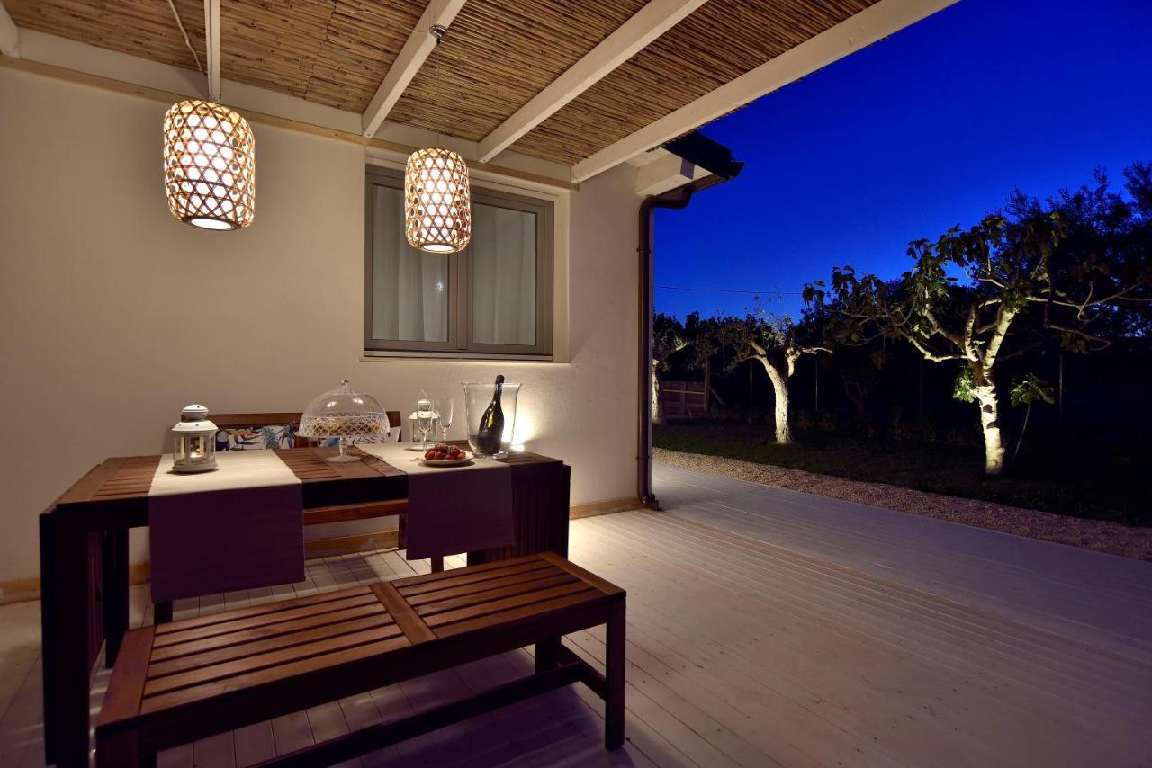 Villa Federica Con Piscina/With Pool ซานตามาเรีย เดล โฟกัลโล ภายนอก รูปภาพ