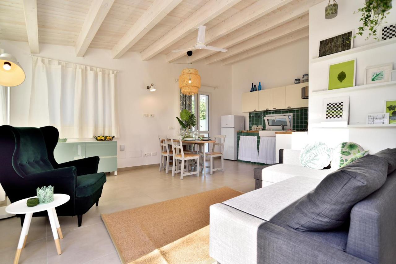 Villa Federica Con Piscina/With Pool ซานตามาเรีย เดล โฟกัลโล ภายนอก รูปภาพ