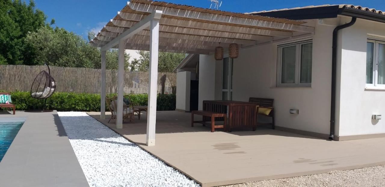 Villa Federica Con Piscina/With Pool ซานตามาเรีย เดล โฟกัลโล ภายนอก รูปภาพ