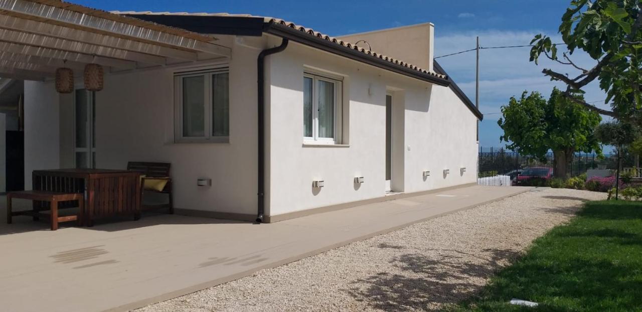 Villa Federica Con Piscina/With Pool ซานตามาเรีย เดล โฟกัลโล ภายนอก รูปภาพ